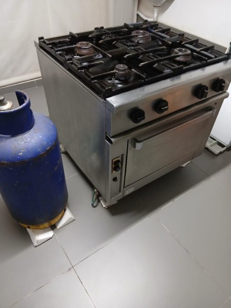 Tirane, shes Sobe | Furre Shitet furre profesionale e perdorur per restorante