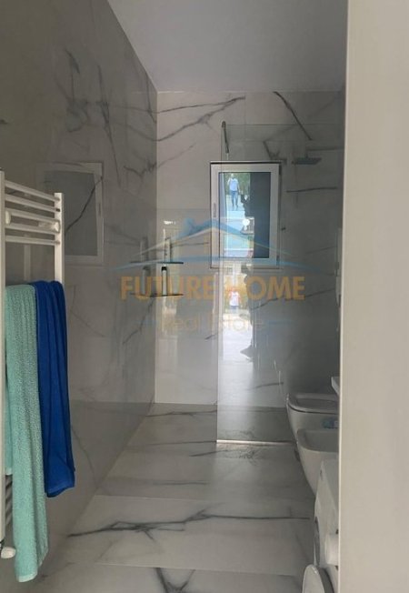 Tirane, jepet me qera Vile 1 Katshe Kati 0, 323 m² 650 € (Mullet)