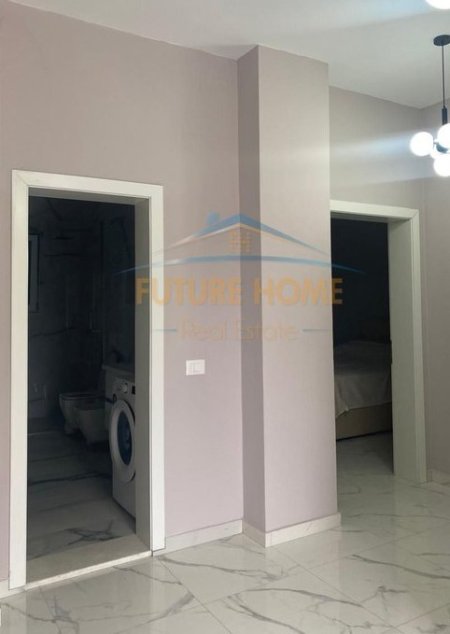 Tirane, jepet me qera Vile 1 Katshe Kati 0, 323 m² 650 € (Mullet)