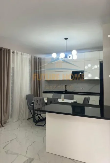 Tirane, jepet me qera Vile 1 Katshe Kati 0, 323 m² 650 € (Mullet)