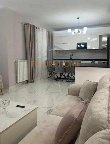 Tirane, jepet me qera Vile 1 Katshe Kati 0, 323 m² 650 € (Mullet)