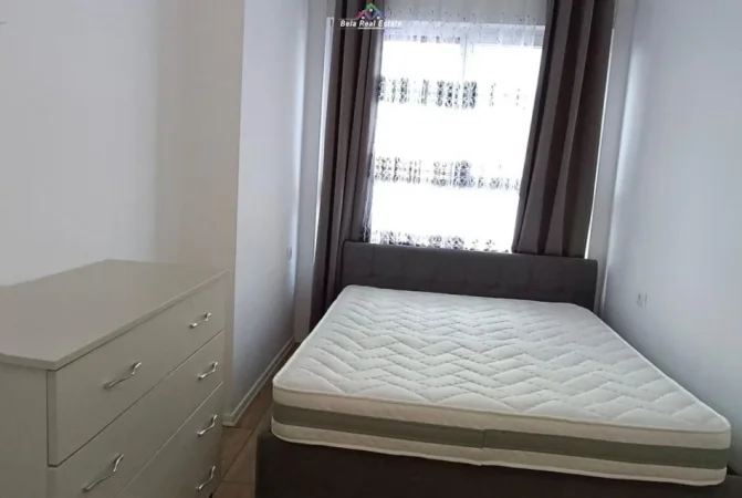 Tirane, jepet me qera apartament 2+1 , 55 m² (Rruga Kajo Karafili)