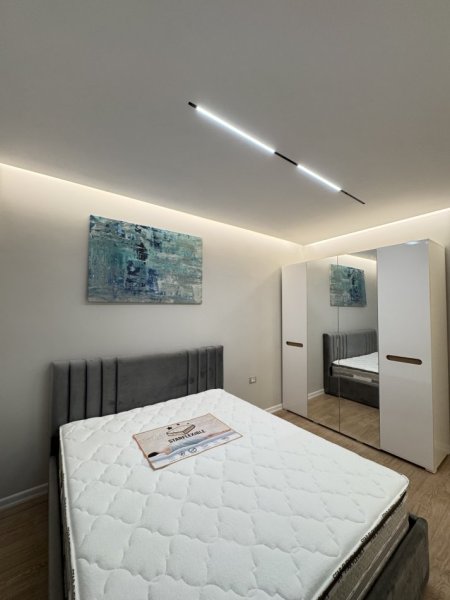 Tirane, jepet me qera apartament 1+1 Kati 4, 55 m² 600 € 