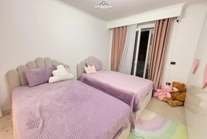 Tirane, jepet me qera apartament 2+1 , (Brryl)