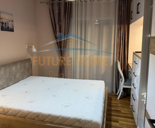 🏡 Qira | Apartament 2+1 – pranë Stacionit të Trenit