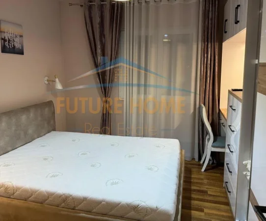 🏡 Qira | Apartament 2+1 – pranë Stacionit të Trenit