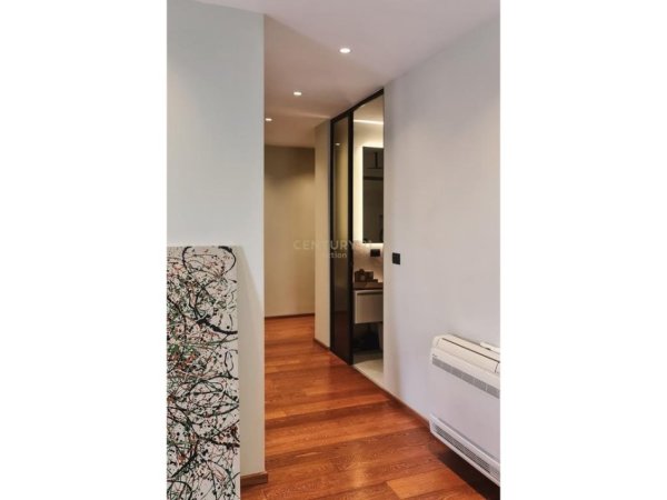 Tirane, jepet me qera apartament 1+1 Kati 4, (Ish Blloku Brigada 8)