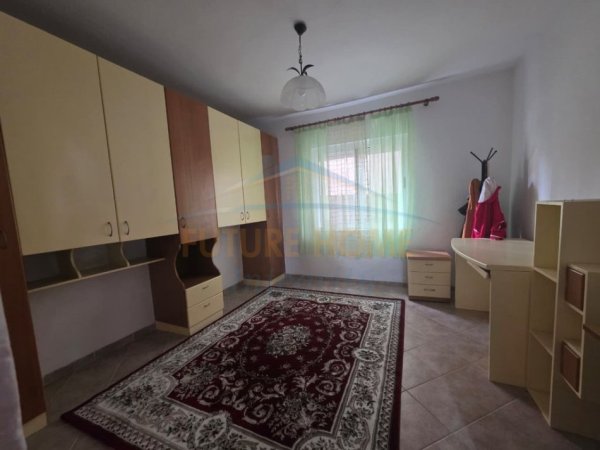 Tirane, jepet me qera apartament Kati 1, 100 m² 500 €