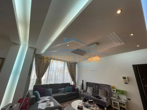 Tirane, jepet me qera apartament Kati 8, 120 m² 1.800 € 