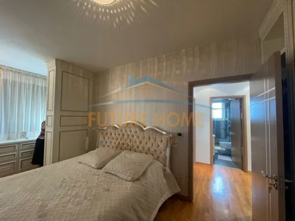 Tirane, jepet me qera apartament Kati 8, 120 m² 1.800 € 