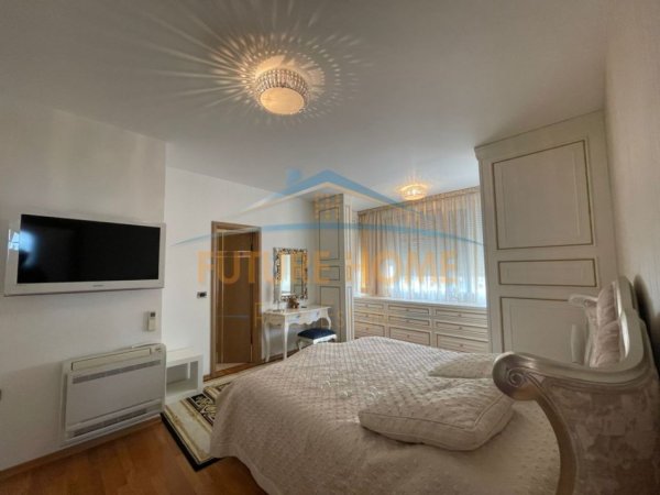 Tirane, jepet me qera apartament Kati 8, 120 m² 1.800 € 