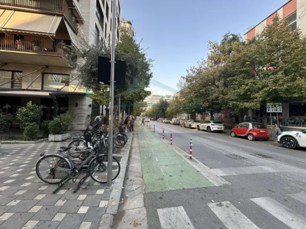 Tirane, shitet ambjent biznesi Kati 0, 56 m² 500.000 €