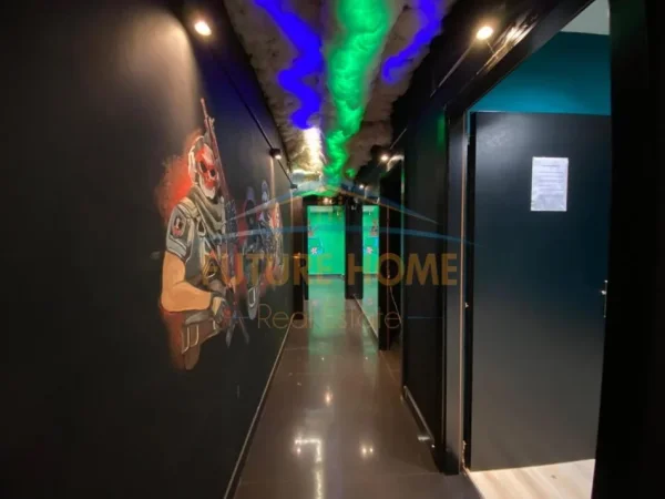 Tirane, jepet me qera ambjent biznesi Kati -1, 158 m² 1.000 €