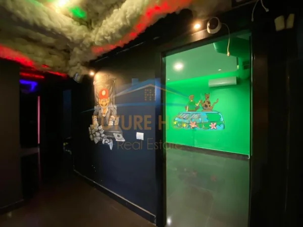 Tirane, jepet me qera ambjent biznesi Kati -1, 158 m² 1.000 €