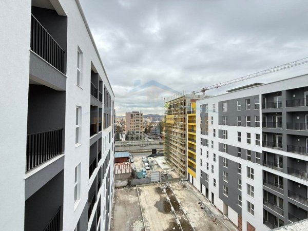 Tirane, shitet apartament Kati 6, 98 m² 189.000 €