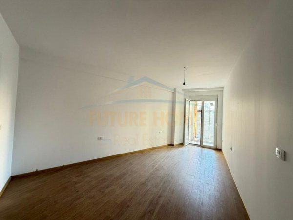 Tirane, jepet me qera apartament Kati 1, 128 m² 2.000 €