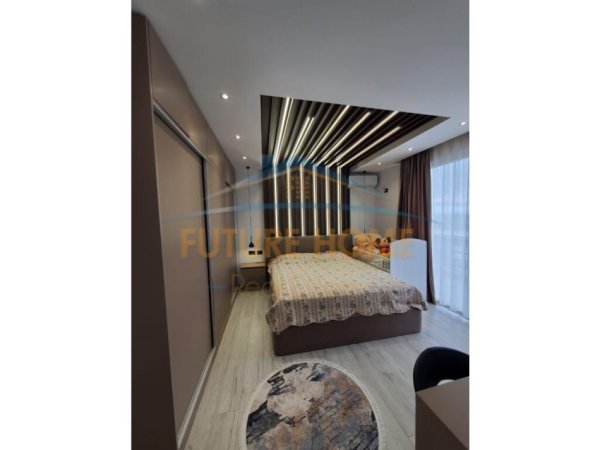 Tirane, shitet apartament Kati 4, 109 m² 280.000 €