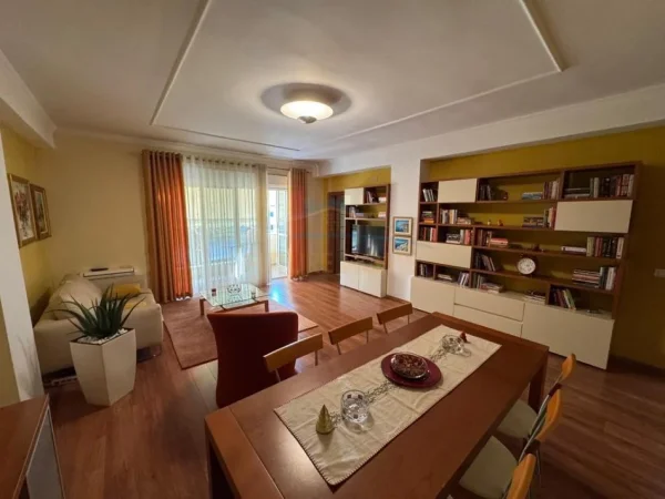 Tirane, jepet me qera apartament Kati 4, 116 m² 1.800 € 