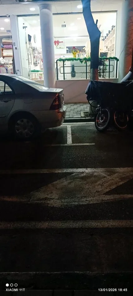 Tirane, shitet dyqan Kati 0, 70 m² (Rruga Naim Frashëri)