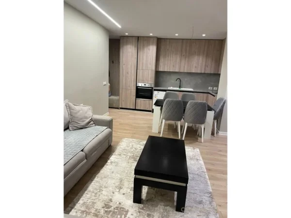 Tirane, jepet me qera apartament 1+1+Ballkon Kati 5, 74 m² 800 € (bulevardi zogu 1)