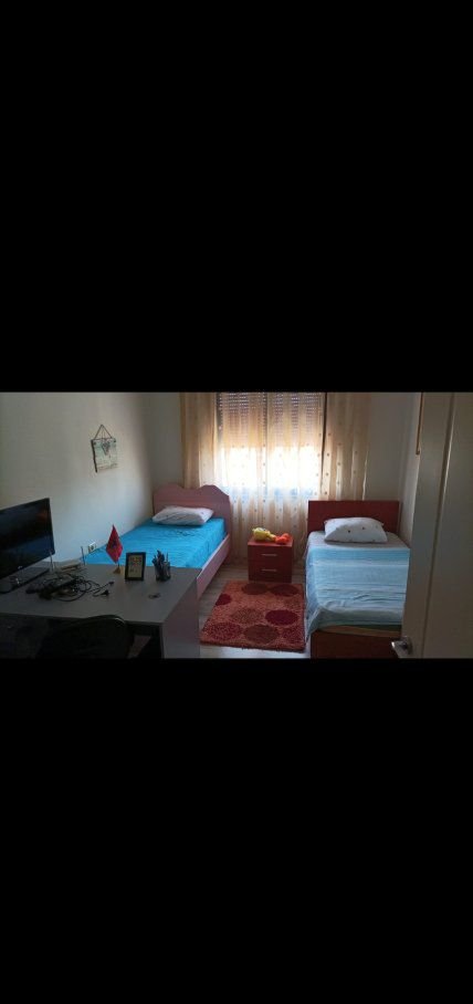 Tirane, jepet me qera apartament 2+1 Kati 7, 75 m² 600 € (ISH FUSHA E AVIACIONIT)