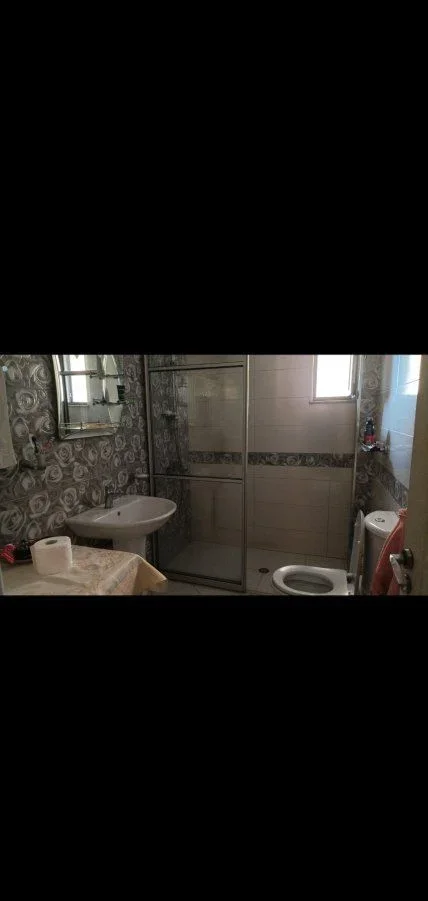 Tirane, jepet me qera apartament 2+1 Kati 7, 75 m² 600 € (ISH FUSHA E AVIACIONIT)