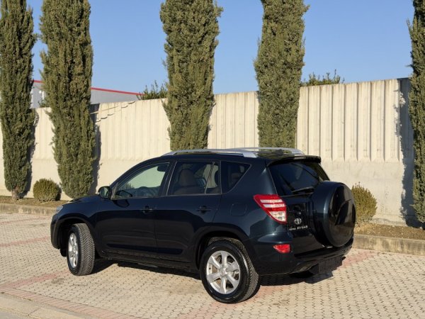 TOYOTA RAV4 - 2.2 NAFTE 👉 2012 👈 kambio MANUALE - 4 X 4 - 8.200 €