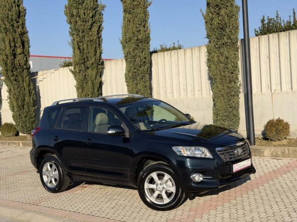 TOYOTA RAV4 - 2.2 NAFTE 👉 2012 👈 kambio MANUALE - 4 X 4 - 8.200 €