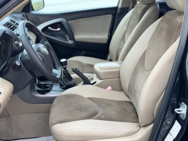 TOYOTA RAV4 - 2.2 NAFTE 👉 2012 👈 kambio MANUALE - 4 X 4 - 8.200 €