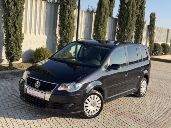 VOLKSWAGEN TOURAN 1.9 NAFTE 👉 2010 👈 kambio MANUALE - 7 VENDE 5.900 €
