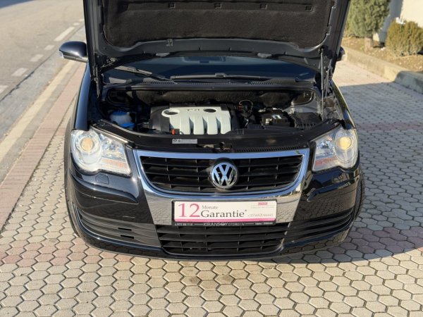 VOLKSWAGEN TOURAN 1.9 NAFTE 👉 2010 👈 kambio MANUALE - 7 VENDE 5.900 €