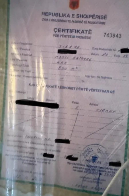 Tirane, shes truall , 800 m² 300.000 € (Mjull Bathore Tirane ALBANIA)