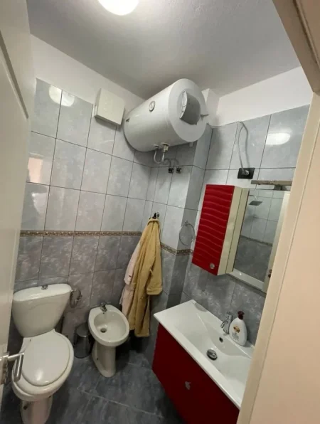 Tirane, jap me qera apartament 1+1+Ballkon , 80 m² 550 € (Todi Shkurti)