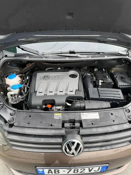 Tirane, shes VW Caddy Maxi 2.0 TDI 2013 Nafte, kafe automatik Klima 225.000 km 12.500 €