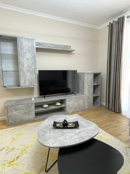 Tirane, jepet me qera apartament 2+1 Kati 2, 104 m² 800 € (Gramoz pashko)