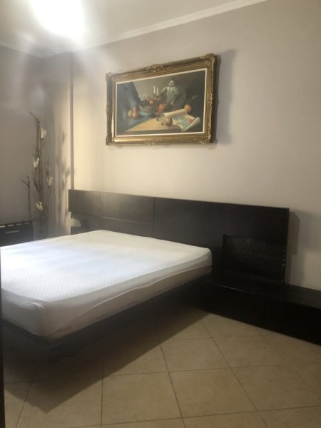 Tirane, jepet me qera apartament 2+1+Aneks+Ballkon Kati 6, 110 m² 700 € (Rruga Siri Kodra hotel Black Diamond)