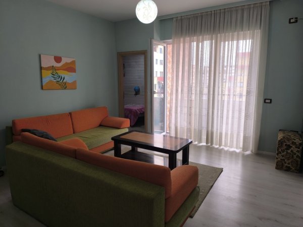 Tirane, jepet me qera apartament 2+1+Ballkon Kati 6, 78 m² 380 € (Bulevardi Migjeni)