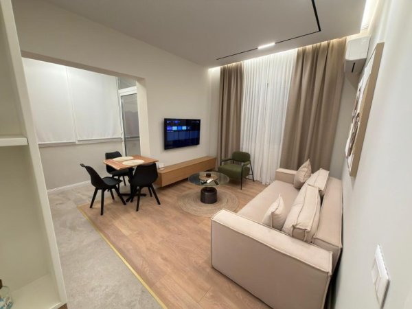 Tirane, jepet me qera apartament 1+1 Kati 4, 700 € 