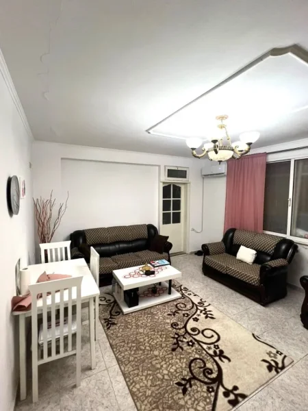 JEPET ME QERA HYRJE 1+1 1-KATËSHE NE ALI DEM,   400 €uro