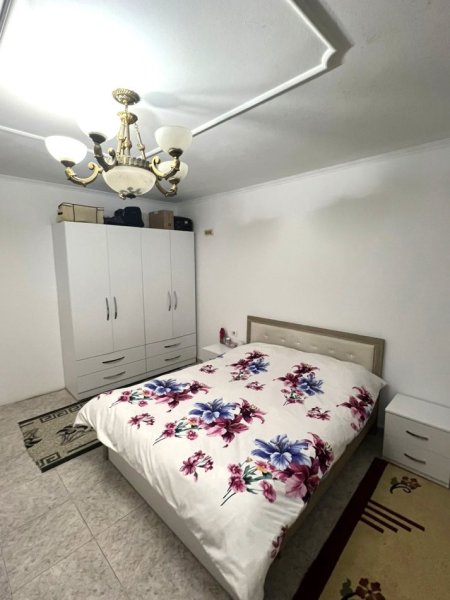 JEPET ME QERA HYRJE 1+1 1-KATËSHE NE ALI DEM,   400 €uro