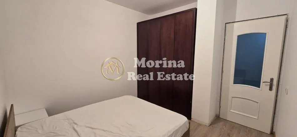 Tirane, jepet me qera shtepi 2+1 Kati 0, 90 m² 350 € (Sauk)