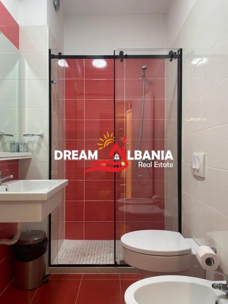 Tirane, jap me qera apartament 1+1 Kati 4, 65 m² 1.200 € (rr.kavajes)