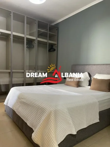 Tirane, jap me qera apartament 1+1 Kati 4, 65 m² 1.200 € (rr.kavajes)