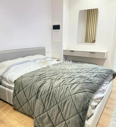 Tirane, jepet me qera garsonier 1+1 Kati 1, 36 m² 370 € (Fresku)