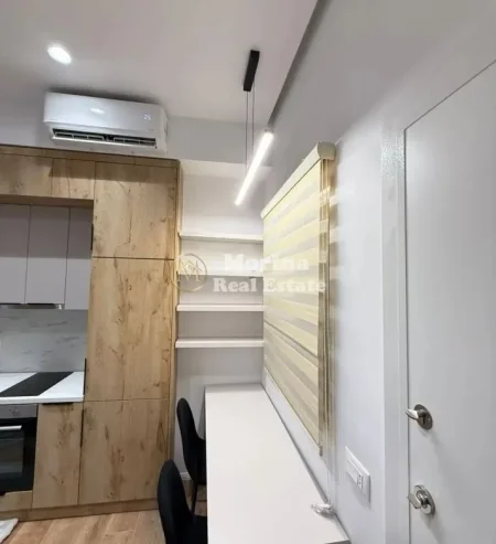 Tirane, jepet me qera garsonier 1+1 Kati 1, 36 m² 370 € (Fresku)
