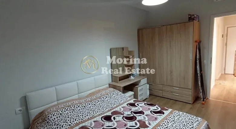 Tirane, jepet me qera apartament 1+1 Kati 5, 55 m² 450 € (Ali Demi)