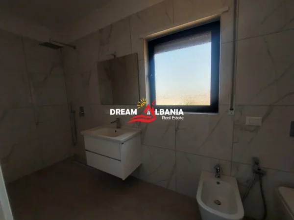 Tirane, shitet apartament 3+1 Kati 10, 116 m² 265.000 € (dibres)