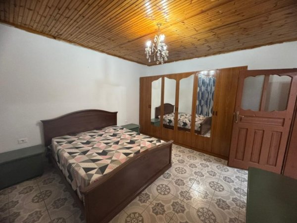 Tirane, jepet me qera apartament 2+1+Ballkon Kati 2, 70 m² 400 € (Don Bosko)