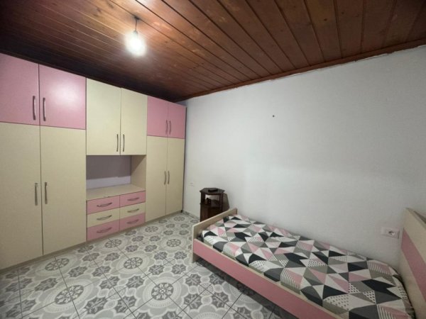 Tirane, jepet me qera apartament 2+1+Ballkon Kati 2, 70 m² 400 € (Don Bosko)