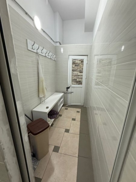 Tirane, shitet ambjent biznesi Kati 0, 150 m² 330.000 € (QENDER)